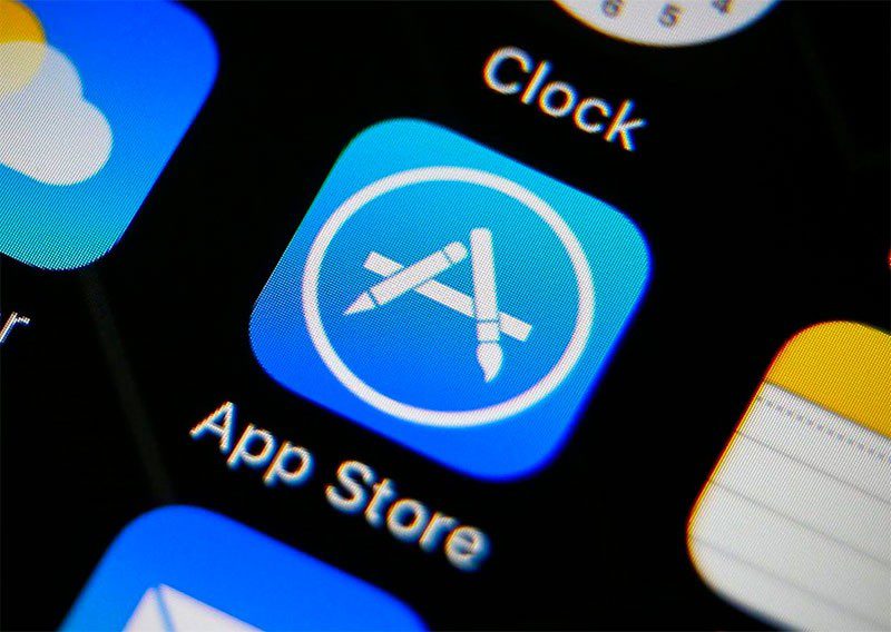 Apple заявила о разрешении пользователям в ЕС скачивать приложения с сайтов разработчиков – СМИ