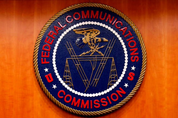 FCC запретила продажу и импорт продукции пяти китайских телеком-компаний