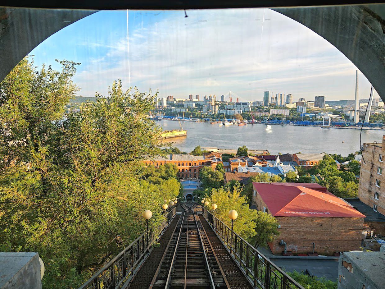 Президент России подписал поручения для цифрового развития Дальнего Востока