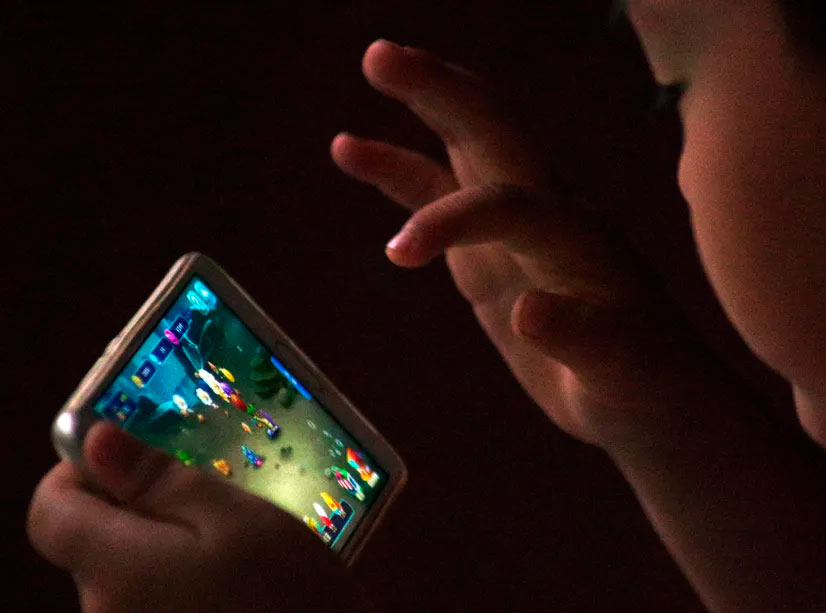 Большая часть родителей разрешает дошкольникам самостоятельно выбирать контент в Интернете – исследование