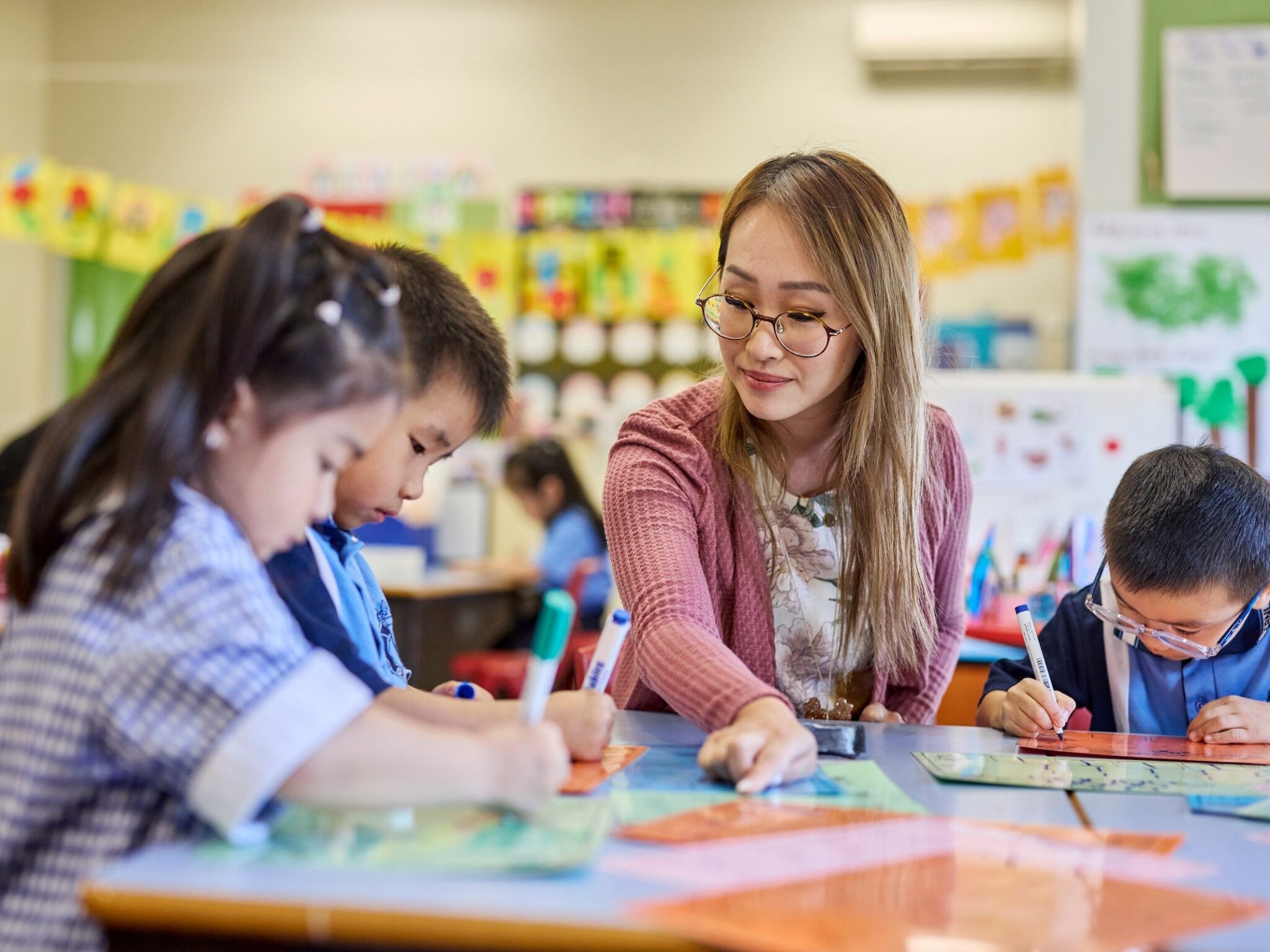 Два года запрета на мобильные телефоны в школах Австралии – результаты