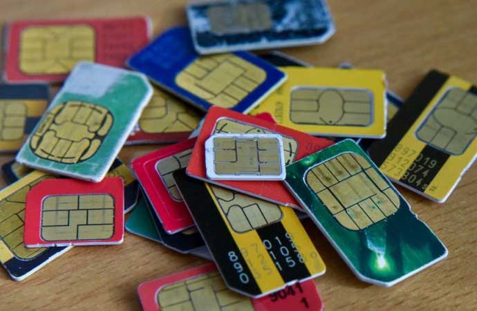 Из-за недостоверных сведений об абонентах могут быть отключены до 15 млн SIM-карт – расчёт на основании данных РКН