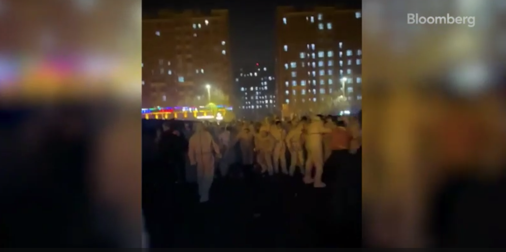 На китайской фабрике Foxconn вспыхнули протесты – СМИ