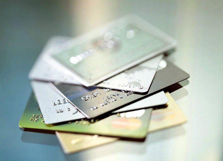 Мошенники стали предлагать продлить срок банковской карты — ВТБ
