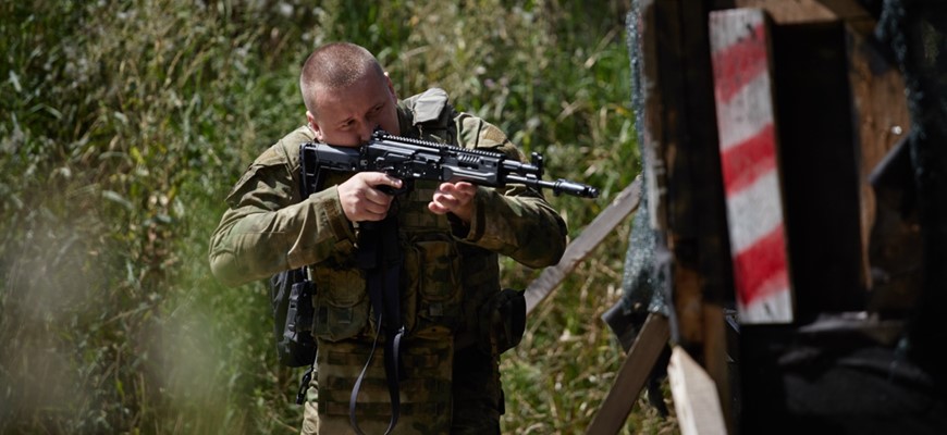 Дмитрий Шуляков продолжает оказывать помощь российским военным в зоне СВО