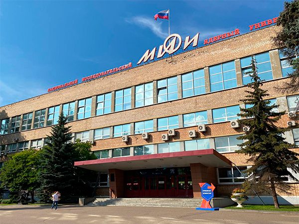 «Сбер» заявил о выделении 1 млрд руб на программы подготовки IT- и ИИ-специалистов