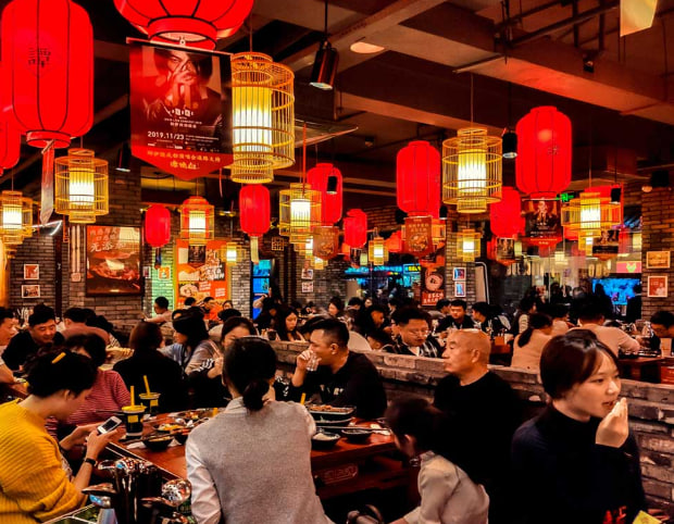 Apple уволила сотрудников китайского App Store за неподобающие отношения с разработчиками приложений