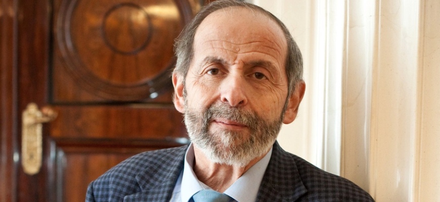 Ждут пока снег сам растает: депутат Вишневский о методах борьбы коммунальных служб Петербурга с последствиями непогоды