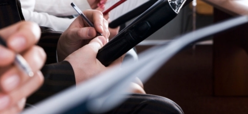 Петербургские дачники не дождались ответов на вопросы про СНТ от Казарина во время «прямой линии»