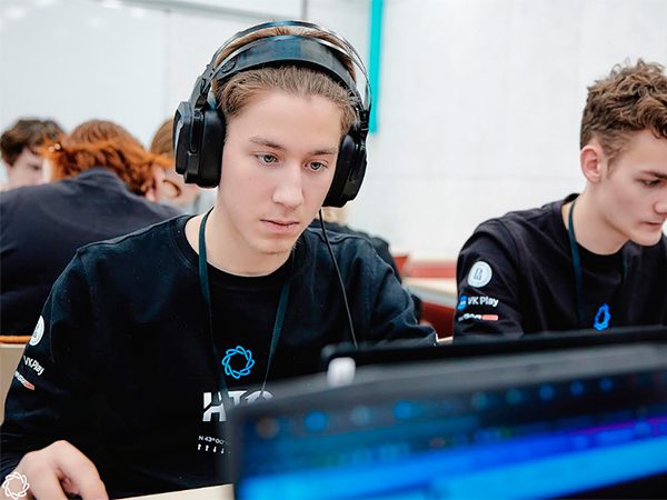 Объявлено о начале приема заявок на программу оплачиваемых стажировок «Код для всех»