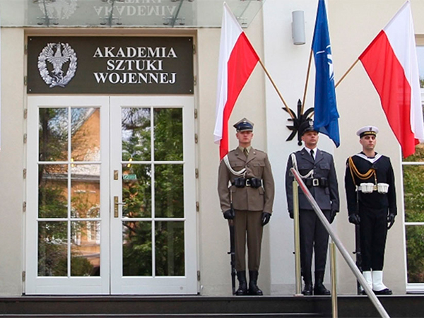 Информационную систему Академии военного искусства Польши взломали хакеры — СМИ