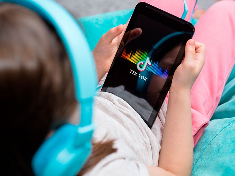 Китайский регулятор предложил ограничить детям доступ в Интернет — СМИ