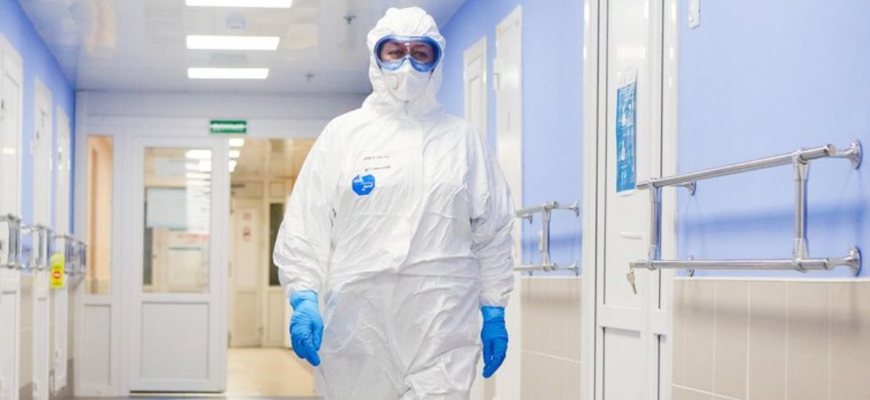 Петербург выбился в лидеры по смертям и госпитализациям с COVID-19