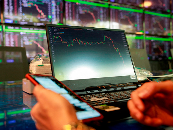 Уточнены условия назначения организации оператором финансовой платформы – федеральный закон