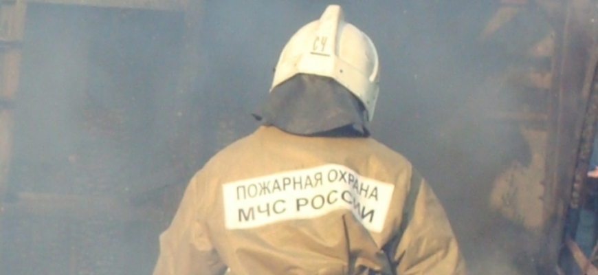 В Шарьинском районе произошел пожар в двухэтажном строении