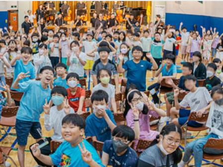 Южная Корея решила официально запретить смартфоны в школах